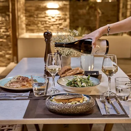 Ios Grand Pool Mylopotas