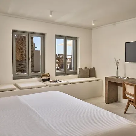 Hotel Ios Grand Pool