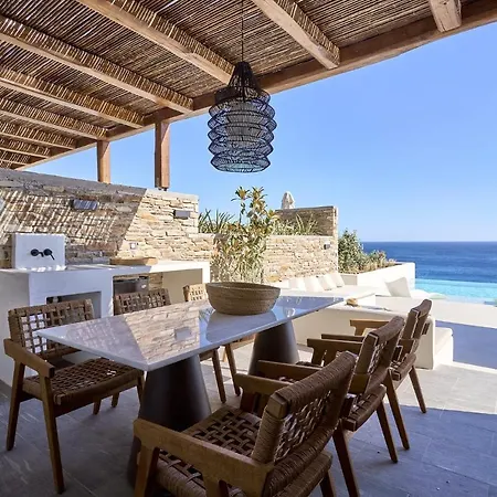 Ios Grand Pool Hotel