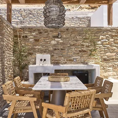 Ios Grand Pool Mylopotas