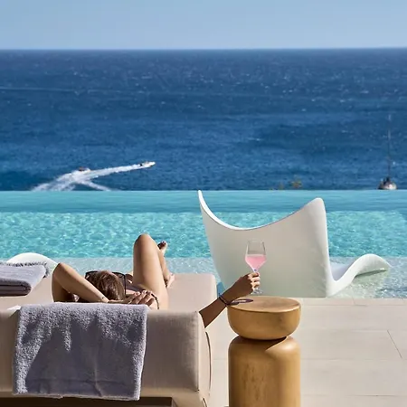 Ios Grand Pool 4* Mylopotas