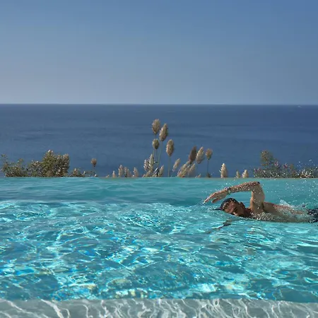 Otel Ios Grand Pool 4*