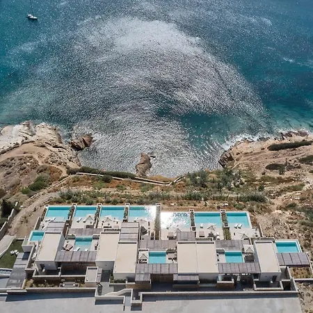 Ios Grand Pool Mylopotas