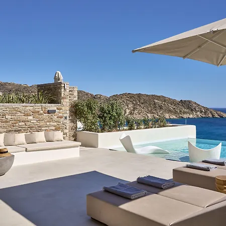 Ios Grand Pool Hotel 4*