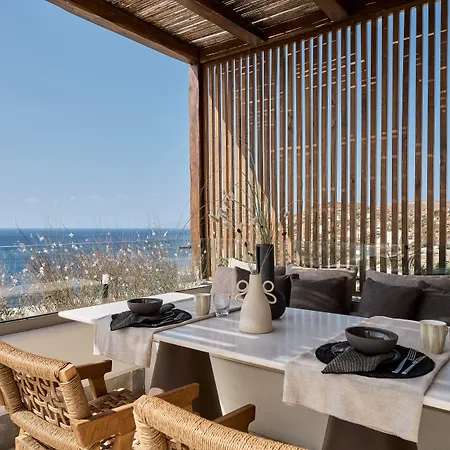 Ios Grand Pool Hotel