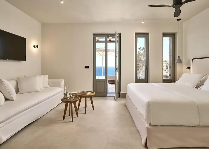 Ios Grand Pool 마일로포타스