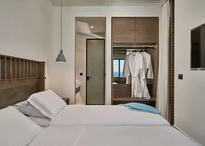 Ios Grand Pool 4* 마일로포타스