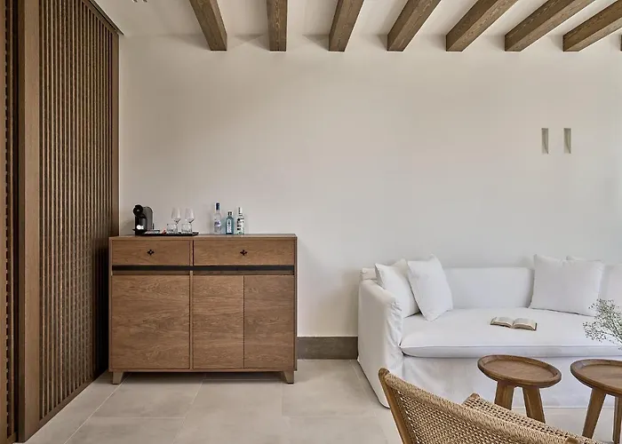 Ios Grand Pool 마일로포타스