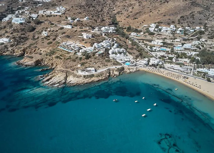 Ios Grand Pool 호텔