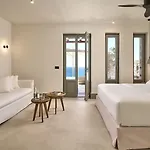 Ios Grand Pool 4* Mylopotas