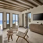 Ios Grand Pool Hotel