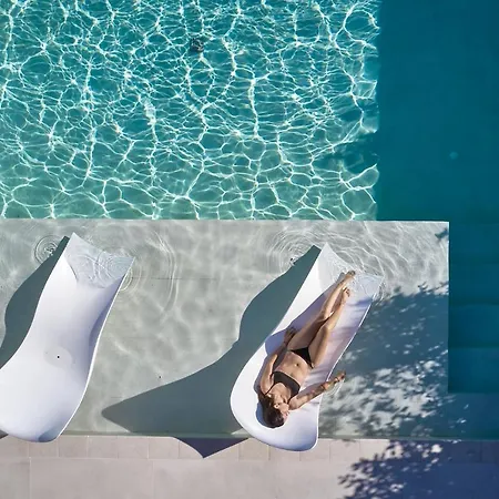 Ios Grand Pool