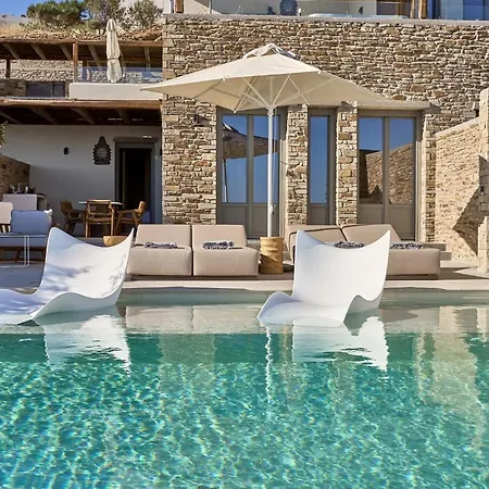 Ios Grand Pool Μυλοπότας