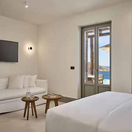 Ξενοδοχείο Ios Grand Pool 4*