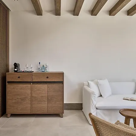 Ios Grand Pool ミロポタス