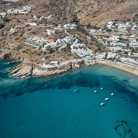 Ios Grand Pool ホテル