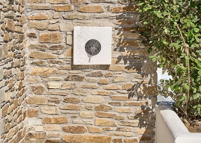 Ios Grand Pool Μυλοπότας